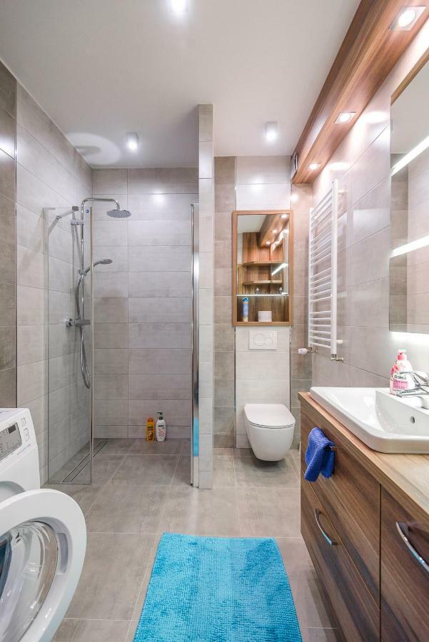 Апартаменти 48m W Centrum Grojca Grojec (Masovia)