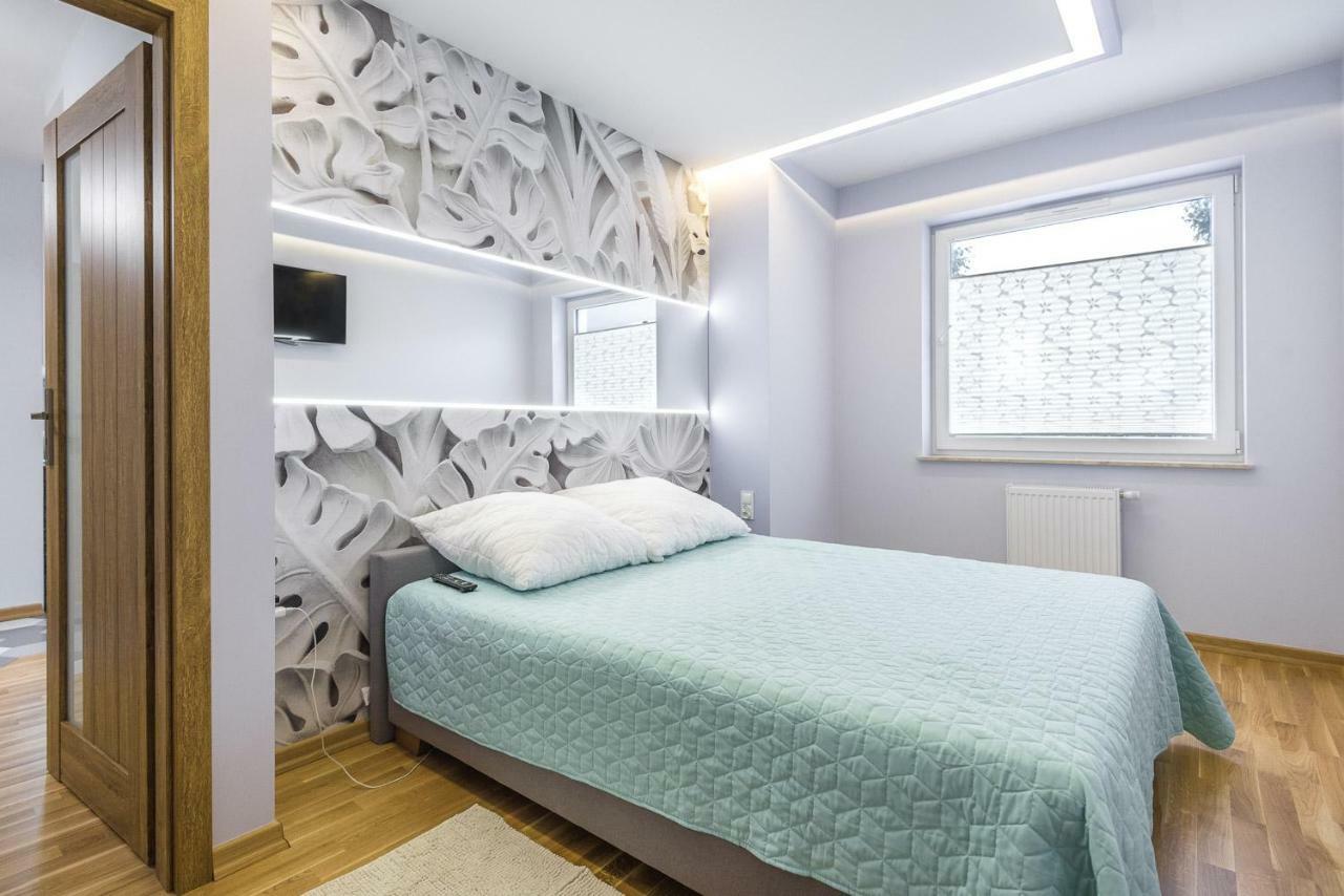 48m W Centrum Grojca Апартаменти