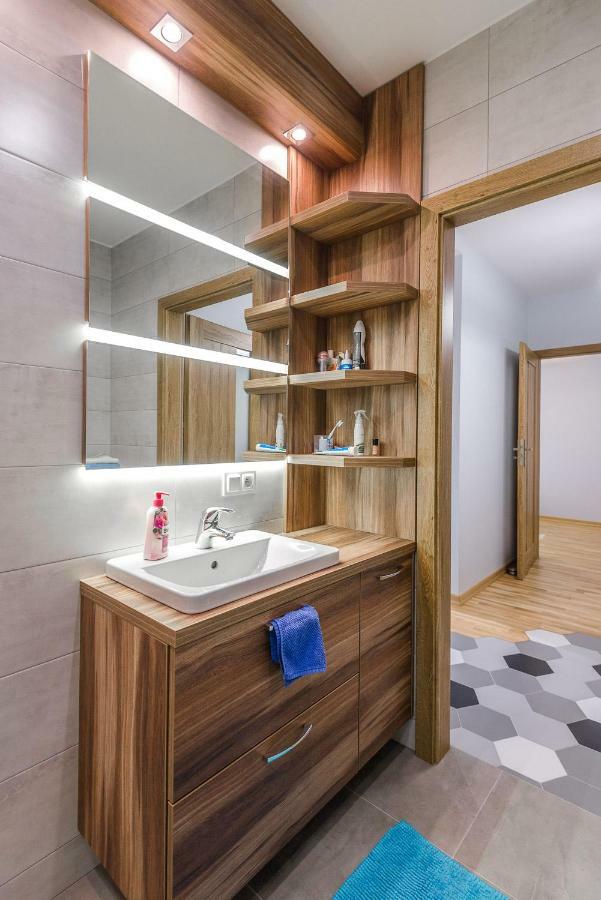 48m W Centrum Grojca Apartment *