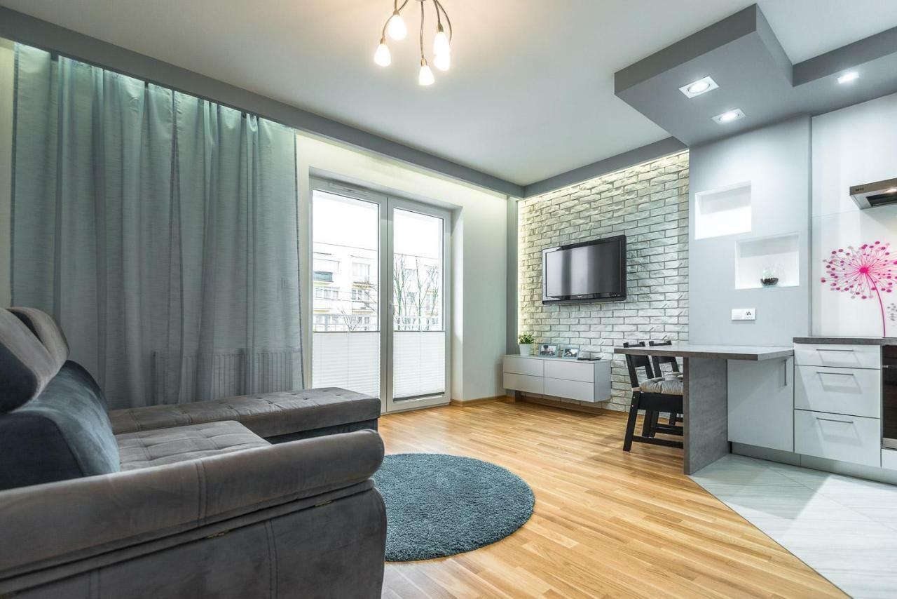 48m W Centrum Grojca Apartment *