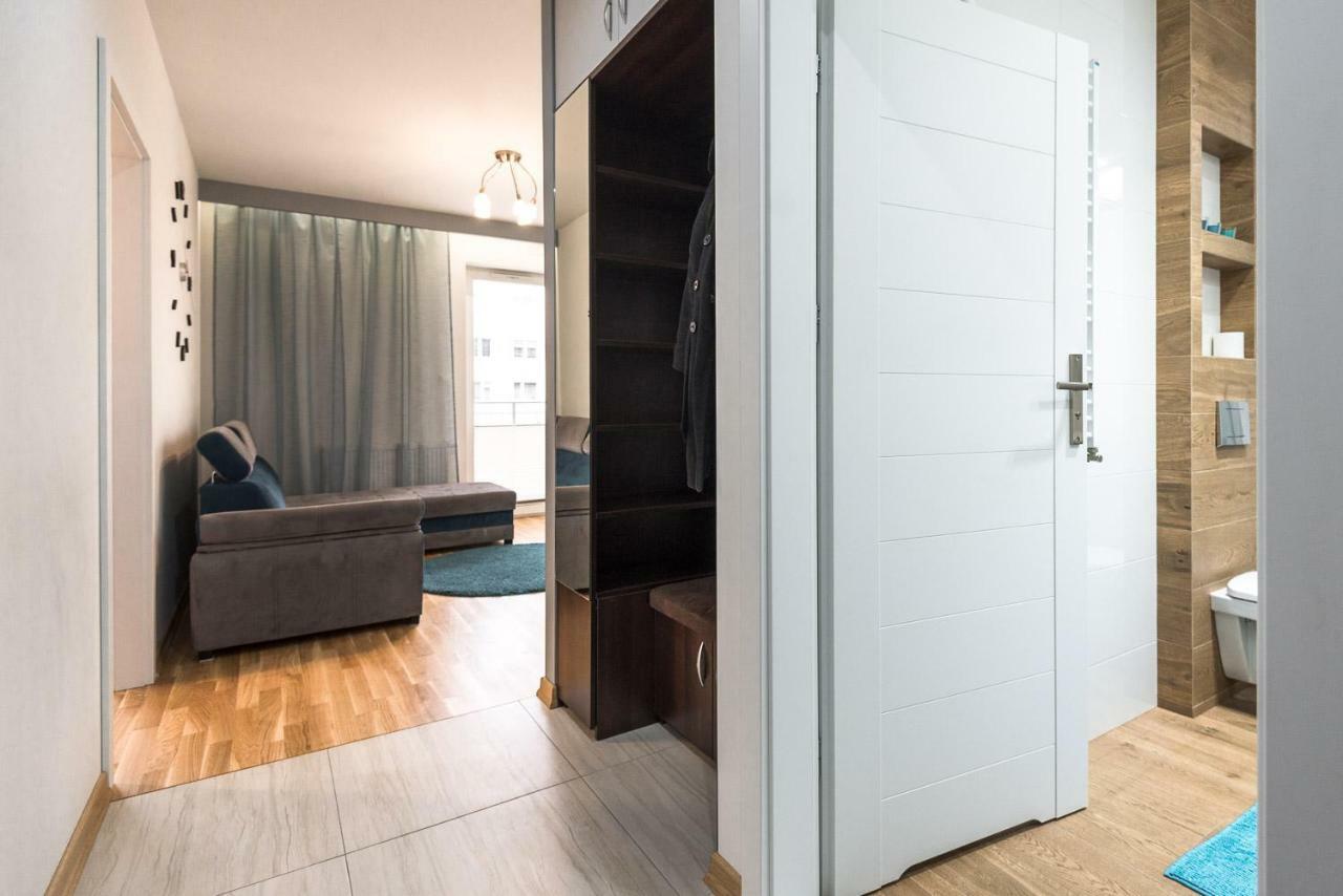48m W Centrum Grojca Апартаменти